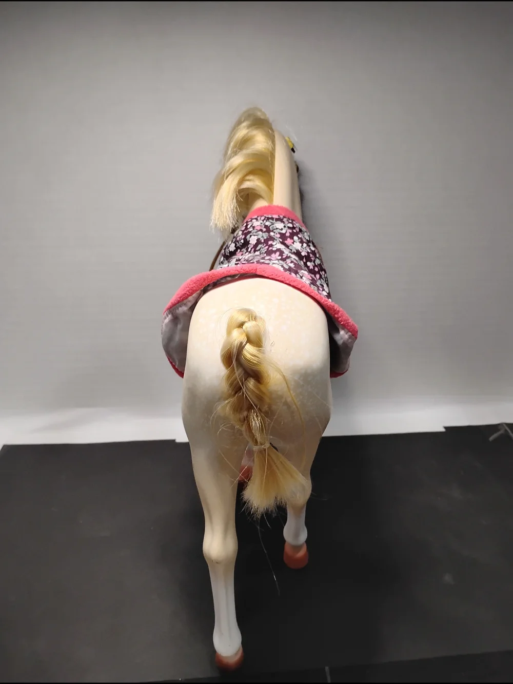 OUR GENERATION Palomino Foal.